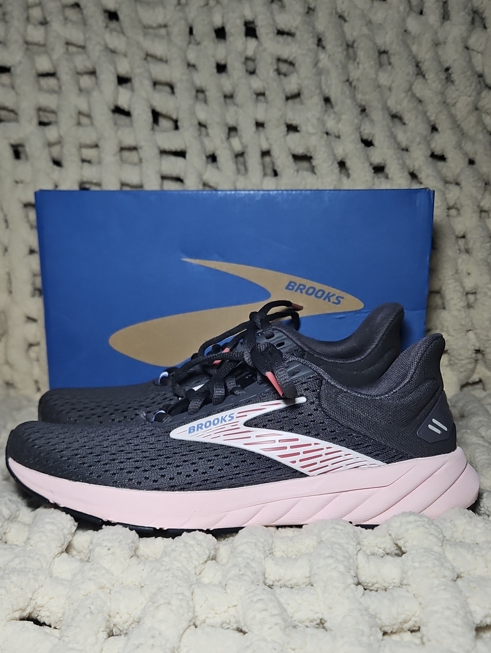 Brooks Anthem 6 Cushion Running Sneaker Size 7.5 Women's New
